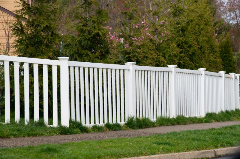Vinyl Fence with Gate